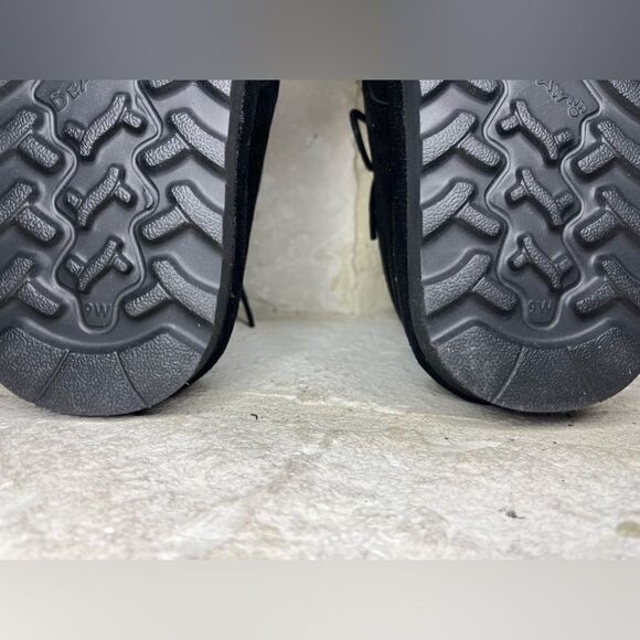 Bearpaw black skye booties sz 9 wide - Picture 5 of 9